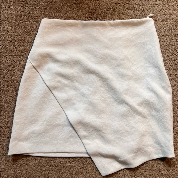 Babaton Aritzia white linen skirt - Picture 2 of 5